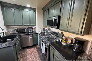 21233 Cornelius St, Cornelius, NC 28031 - Photo 16