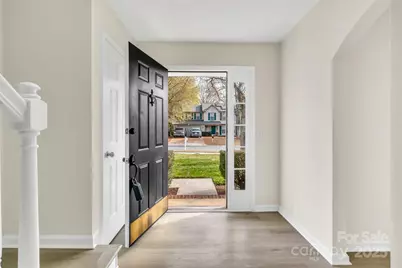 7730 Woodknoll Drive, Charlotte, NC 28217 - Photo 10