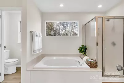 7730 Woodknoll Drive, Charlotte, NC 28217 - Photo 24
