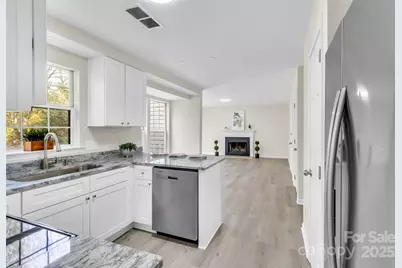 7730 Woodknoll Drive, Charlotte, NC 28217 - Photo 16