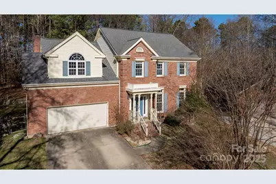 4806 Hickory Glen Drive, Matthews, NC 28105 - Photo 2