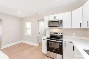 2025 Birchcrest Dr, Charlotte, NC 28205 - Photo 12