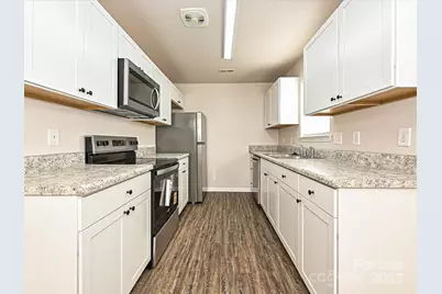 2822 Seymour Drive, Charlotte, NC 28208 - Photo 10