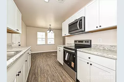 2822 Seymour Drive, Charlotte, NC 28208 - Photo 14