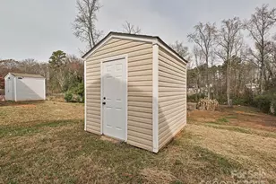 2822 Seymour Dr, Charlotte, NC 28208 - Photo 26