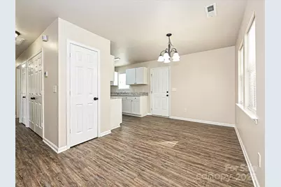 2822 Seymour Drive, Charlotte, NC 28208 - Photo 8