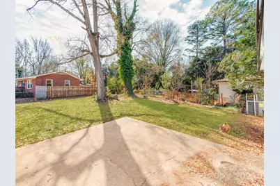 3918 Tipperary Place, Charlotte, NC 28215 - Photo 22