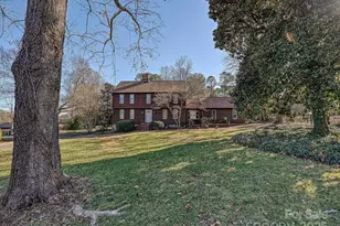 306 Garrison Dr, Kings Mountain, NC 28086 - Photo 2