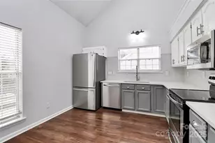 9105 Clifton Meadow Dr, Matthews, NC 28105 - Photo 12