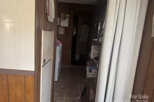 403 Fontana Ln, Spartanburg, SC 29303 - Photo 14