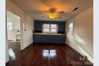 712 Griffin Avenue NW, Valdese, NC 28690 - Photo 10