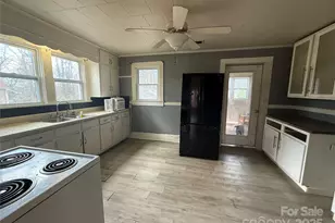 712 Griffin Ave NW, Valdese, NC 28690 - Photo 4