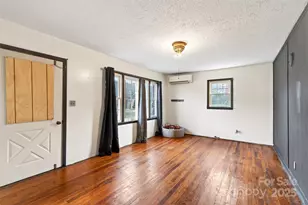 12231 N 226 Hwy, Bakersville, NC 28705 - Photo 6