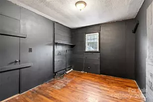 12231 N 226 Hwy, Bakersville, NC 28705 - Photo 8