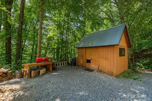 160 Tracy Pl, Clyde, NC 28721 - Photo 18