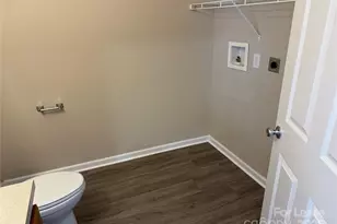 918 Faye St, Statesville, NC 28677 - Photo 12