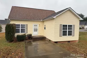 918 Faye St, Statesville, NC 28677 - Photo 1