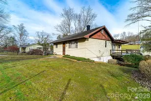 298 School Rd E, Asheville, NC 28803 - Photo 2