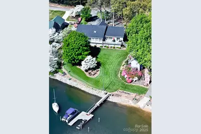 214 Lakeview Shores Loop, Mooresville, NC 28117 - Photo 1