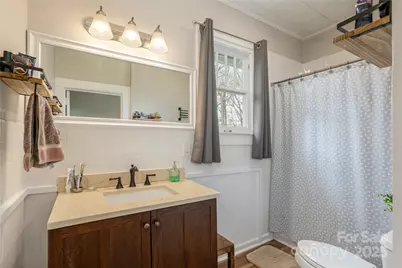 506 W Blue Ridge Road, East Flat Rock, NC 28726 - Photo 16