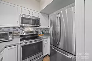 20119 Henderson Rd, Cornelius, NC 28031 - Photo 22