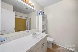 6916 David Ave, Charlotte, NC 28214 - Photo 18