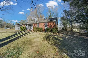 6916 David Ave, Charlotte, NC 28214 - Photo 2