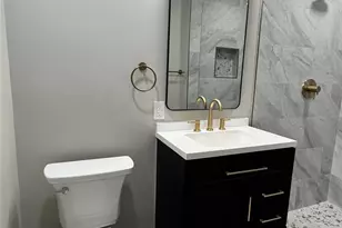 3813 Woodgreen Terrace, Charlotte, NC 28205 - Photo 14