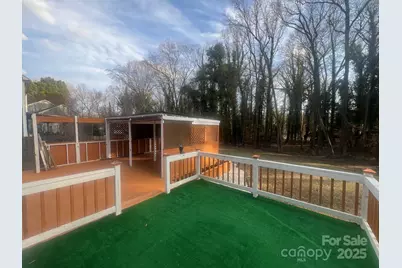 8428 Meadowcroft Court, Charlotte, NC 28215 - Photo 4