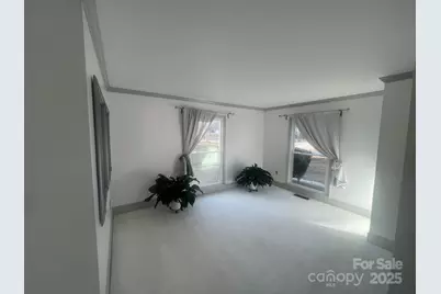 8428 Meadowcroft Court, Charlotte, NC 28215 - Photo 6