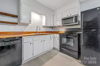 235 Edgegreen Drive, Charlotte, NC 28217 - Photo 10