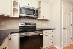 225 S Chase St, Charlotte, NC 28207 - Photo 14