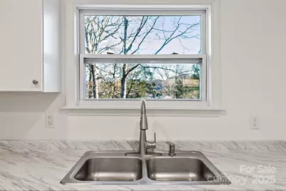 29 Alexander Street, Black Mountain, NC 28711 - Photo 14