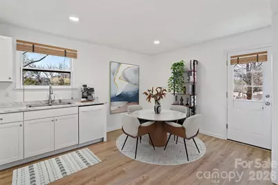 29 Alexander Street, Black Mountain, NC 28711 - Photo 6