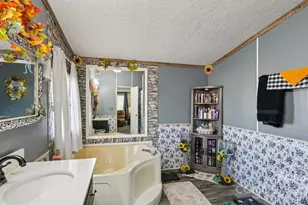 4648 Belvedere Dr, Claremont, NC 28610 - Photo 10