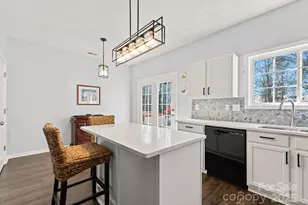 9930 Treeside Ln, Matthews, NC 28105 - Photo 10