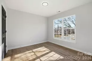 5025 Deerton Rd, Charlotte, NC 28269 - Photo 32