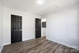 5025 Deerton Rd, Charlotte, NC 28269 - Photo 30