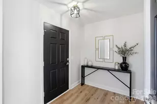 5025 Deerton Rd, Charlotte, NC 28269 - Photo 4