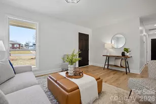 311 Red Roan Pl, Charlotte, NC 28215 - Photo 8