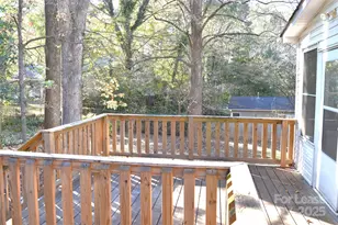 320 W Stewart Ave W, Mooresville, NC 28115 - Photo 4