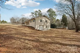 246 E Church St, New London, NC 28127 - Photo 40