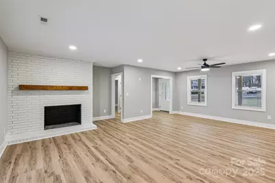 246 E Church Street, New London, NC 28127 - Photo 10