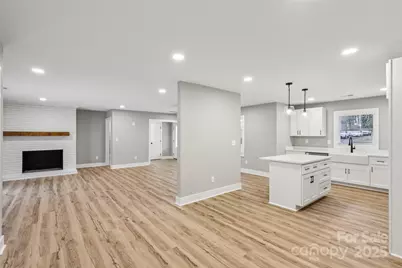 246 E Church Street, New London, NC 28127 - Photo 18