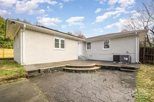 8624 Sharonbrook Dr, Charlotte, NC 28210 - Photo 26