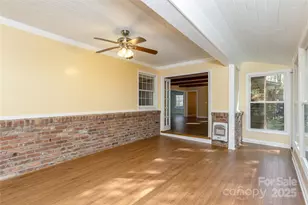 871 Indian Hill Rd, Hendersonville, NC 28791 - Photo 16