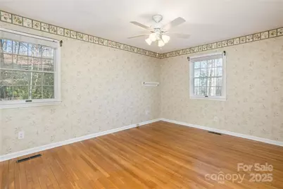 871 Indian Hill Road, Hendersonville, NC 28791 - Photo 20