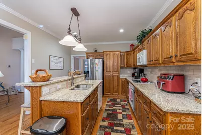 204 Vanderbilt Drive, York, SC 29745 - Photo 10