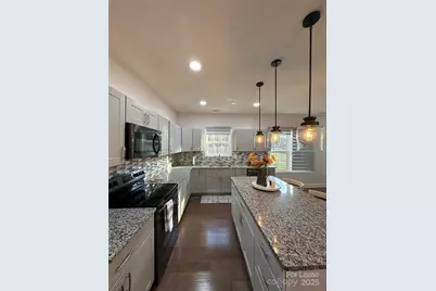 5120 Lakeview Road, Charlotte, NC 28216 - Photo 6