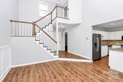 9449 Kings Falls Drive, Charlotte, NC 28210 - Photo 8